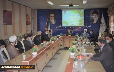 در دانشگاه فرهنگیان استان برگزار شد: 

 نشست هم اندیشی مدیریت دانشگاه با اعضای هیأت علمی