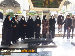 زیارت مزار شهدا در هفته گرامیداشت بسیج توسط کارکنان پردیس شهید صدوقی
 2