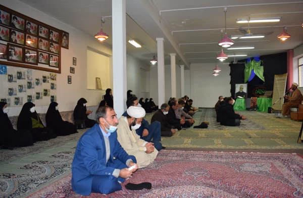 مراسم زیارت عاشورا و قرائت حدیث کساء در دانشگاه فرهنگیان کرمانشاه  3