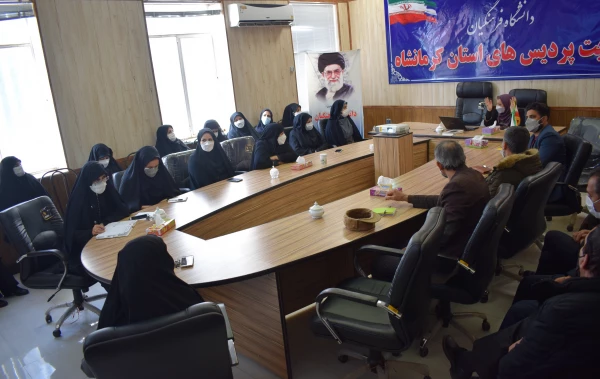 کارگاه آموزشی بیماری های واگیر و غیر واگیر 3