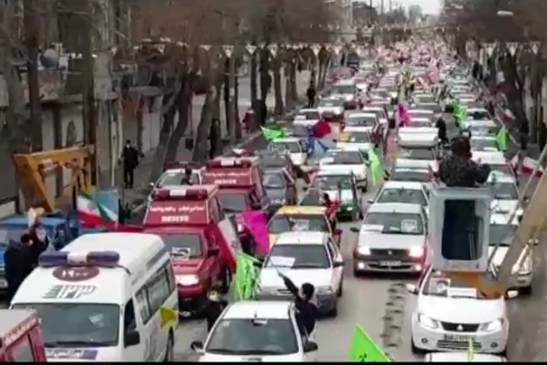 حضور پر شور و انقلابی دانشگاه فرهنگیان در راهپیمایی خودرویی 22 بهمن 1400 3