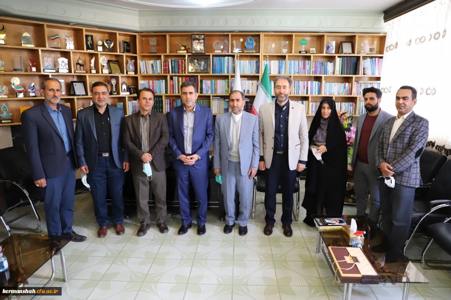 
دیدار مدیر امور پردیس های استان با مدیر کل جدید آموزش و پرورش 
 2