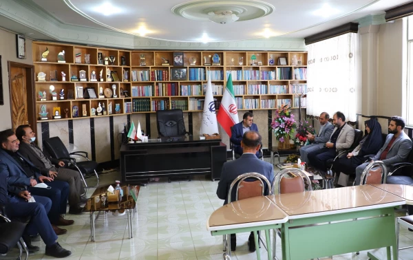 
دیدار مدیر امور پردیس های استان با مدیر کل جدید آموزش و پرورش 
 3