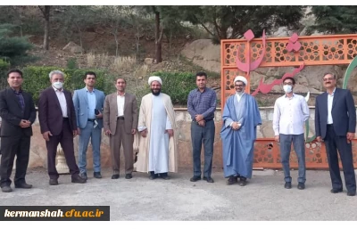 با حضور اساتید و کارکنان دانشگاه فرهنگیان صورت گرفت:

 مراسم کوه پیمایی و زیارت مزار شهدای گمنام و گرامیداشت دهه سرآمدی آموزش