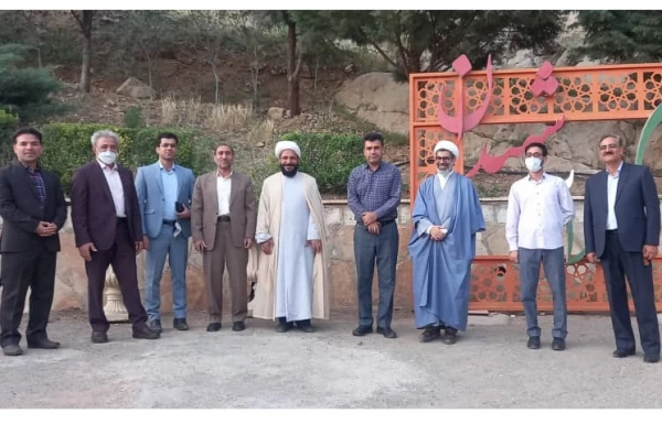  مراسم کوه پیمایی و زیارت مزار شهدای گمنام و گرامیداشت دهه سرآمدی آموزش 3