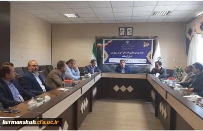 دکتر محمدی در جلسه شورای معاونین اداره کل آموزش و پرورش استان کرمانشاه:

ارتباط میان دستگاه تعلیم و تربیت و دانشگاه فرهنگیان باید مستحکم و پایدار باشد.