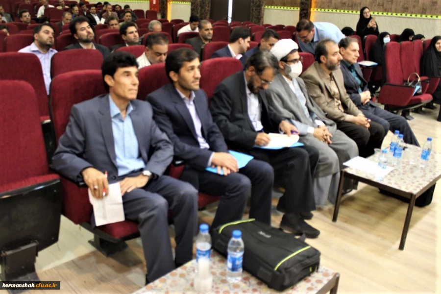 همایش علمی فرهنگی با موضوع بازخوانی سیره نظری حضرت امام خمینی (ره) و حضرت امام خامنه ای (مدظله العالی) با تاکید بر  نظام تربیت معلم 3