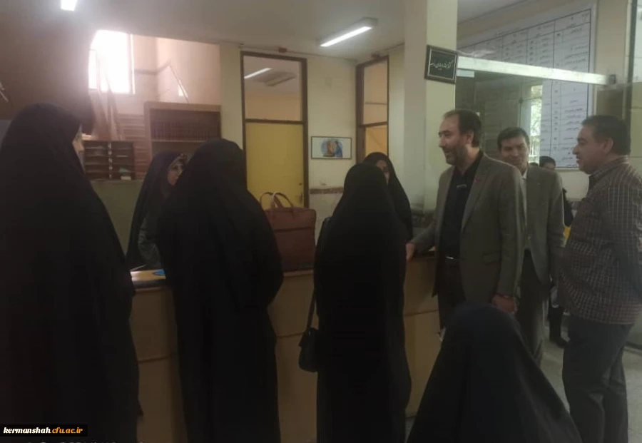 بازدید مسئولین دانشگاه فرهنگیان کرمانشاه از روند انجام مصاحبه پذیرفته شدگان 1401 2