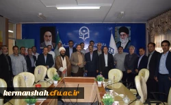 از کارمند بازنشسته دانشگاه تقدیر شد. 7