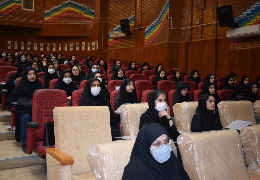 آیین استقبال از نو دانشجو معلمان ورودی 1401 دانشگاه فرهنگیان کرمانشاه 7