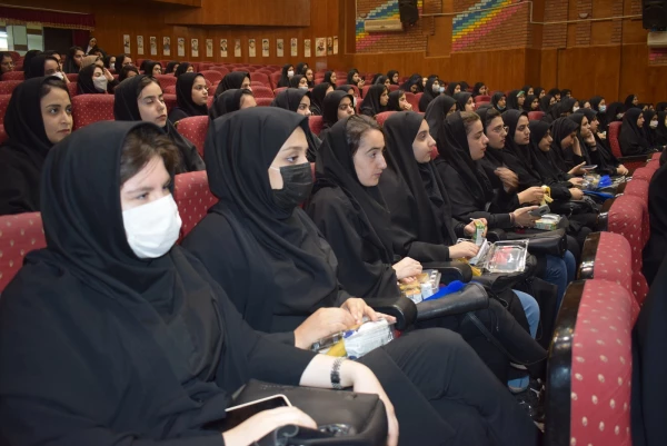 آیین استقبال از نو دانشجو معلمان ورودی 1401 دانشگاه فرهنگیان کرمانشاه 8