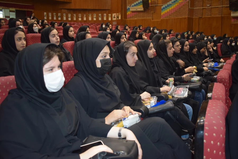 آیین استقبال از نو دانشجو معلمان ورودی 1401 دانشگاه فرهنگیان کرمانشاه 8