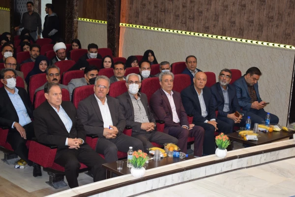 دکتر عظیم عظیمی به عنوان مدیر امور پردیس های دانشگاه فرهنگیان استان کرمانشاه معرفی شد. 6