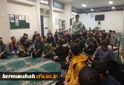 
دیدار مدیر کل آموزش و پرورش استان با دانشجویان پردیس شهید رجایی
 4