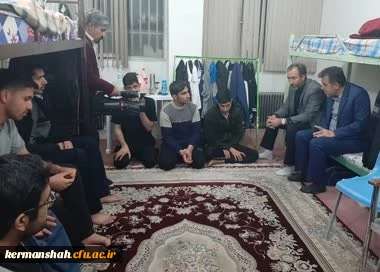 
دیدار مدیر کل آموزش و پرورش استان با دانشجویان پردیس شهید رجایی
 5