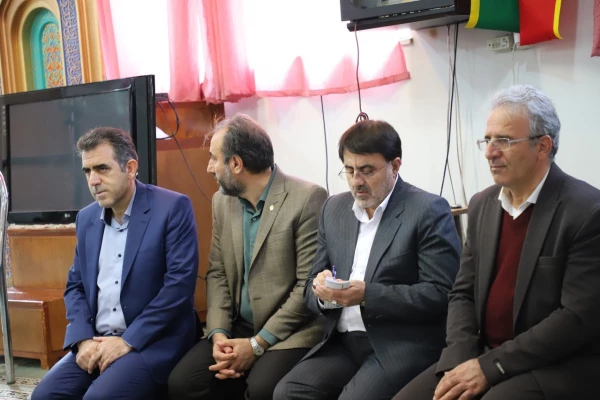 نشست صمیمی استاندار کرمانشاه با دانشجویان پردیس شهید صدوقی کرمانشاه 4