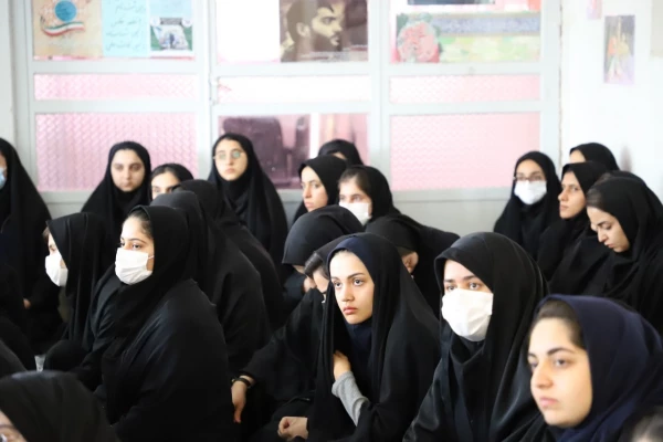 نشست صمیمی استاندار کرمانشاه با دانشجویان پردیس شهید صدوقی کرمانشاه 6