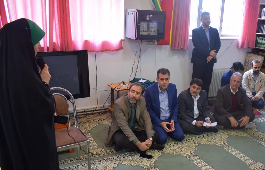 نشست صمیمی استاندار کرمانشاه با دانشجویان پردیس شهید صدوقی کرمانشاه 11