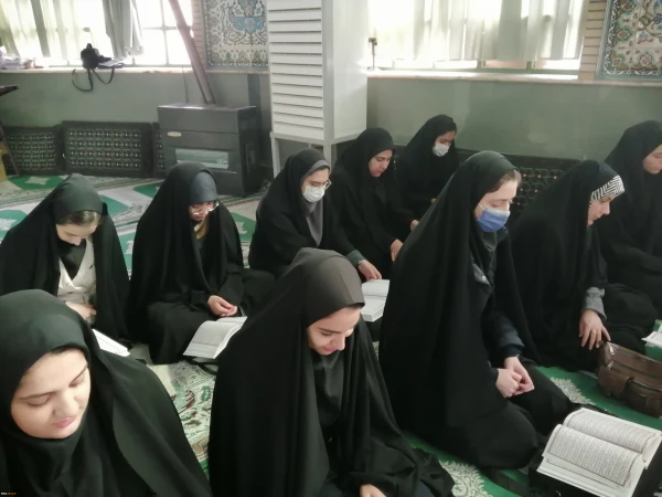 تشکیل محفل انس با قرآن 3