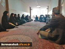 نشست صمیمی سرپرست شهید صدوقی دکتر رحیم زاده ،  معاون پشتیبانی آقای فلاحی و سرپرستان خوابگاه با دانشجومعلمان نماینده اتاق بلوک سه 4