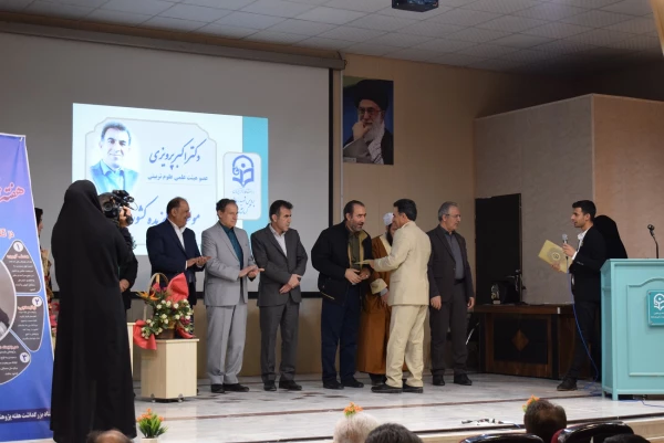 یازدهمین جشنواره ملی پژوهش و فناوری 11