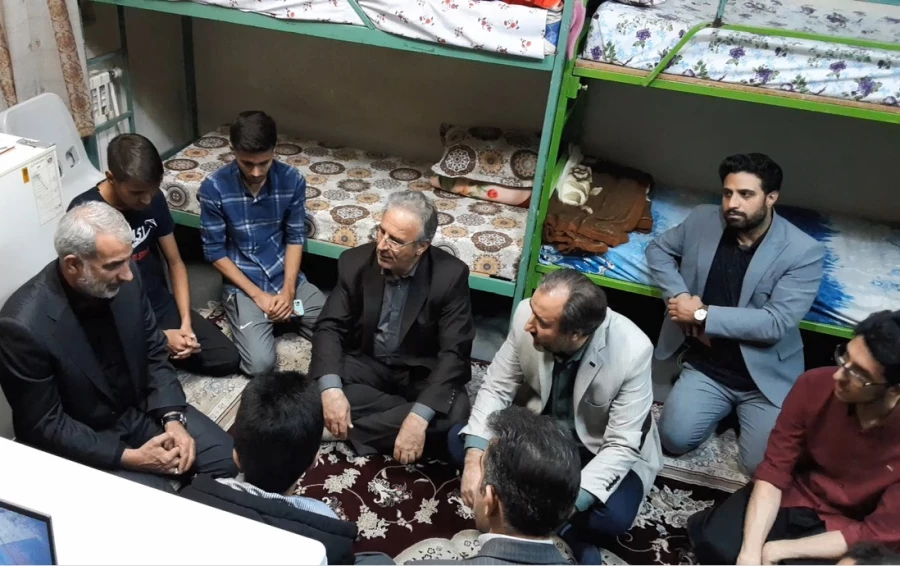 بازدید سرزده وزیر آموزش و پرورش ازپردیس شهید رجایی کرمانشاه 8