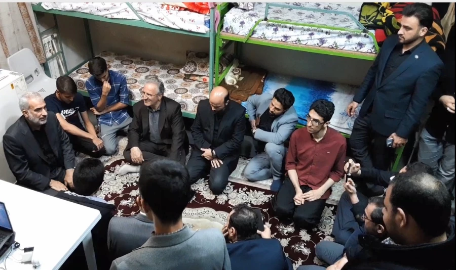 بازدید سرزده وزیر آموزش و پرورش ازپردیس شهید رجایی کرمانشاه 10