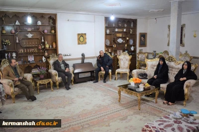 دیدار سرپرست مدیریت دانشگاه فرهنگیان کرمانشاه با خانواده شهید عبدالملکی