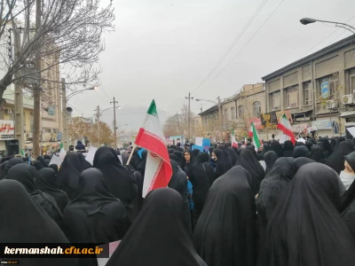 شرکت دانشجویان ، اساتید و کارکنان پردیس شهید صدوقی در


اجتماع بزرگ سلیمانی ها در شهر کرمانشاه