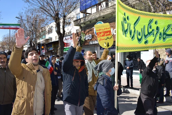حماسه حضور انقلابی جامعه دانشگاه فرهنگیان کرمانشاه در راهپیمایی یوم الله 22 بهمن 1401 11
