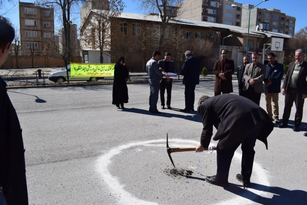 کلنگ زنی سالن ورزشی چند منظوره سرپوشیده پردیس شهید رجایی به زمین زده شد 4