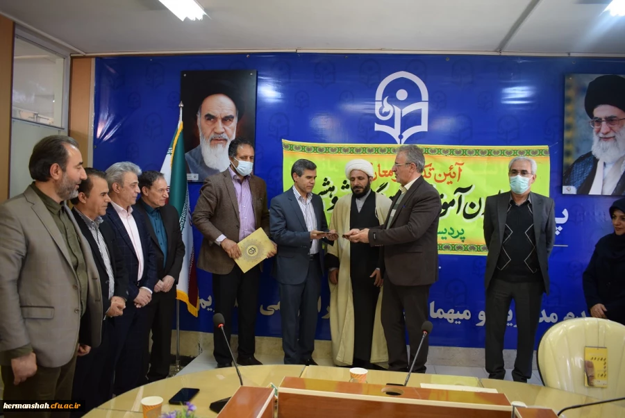 آئین تکریم و معارفه معاون آموزشی پردیس شهید رجایی برگزار شد 2