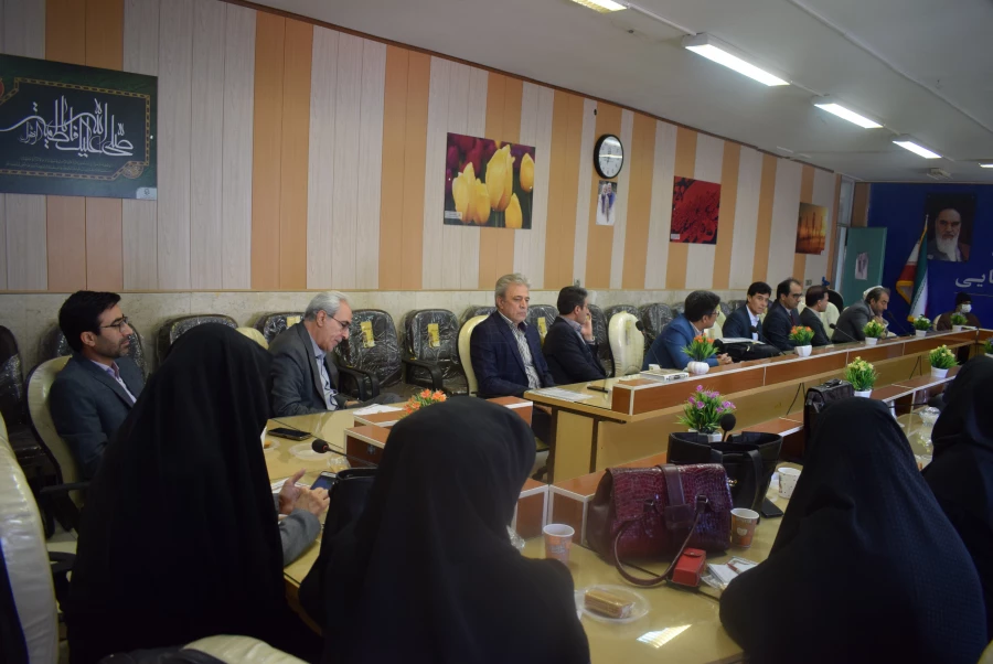 جلسه هم اندیشی اساتید دانشگاه فرهنگیان کرمانشاه برگزار شد. 5