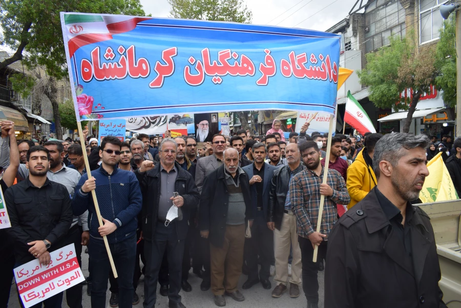 حماسه حضور انقلابی جامعه دانشگاه فرهنگیان کرمانشاه در راهپیمایی روز جهانی قدس 10