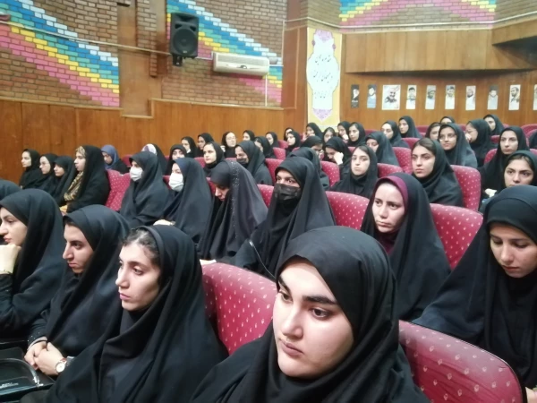 
جلسه هم اندیشی اداره کل آموزش و پرورش استان کرمانشاه با دانشجومعلمان 4