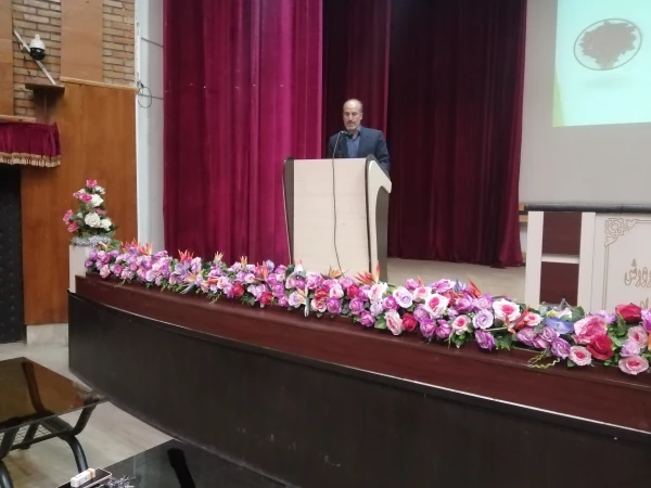 
جلسه هم اندیشی اداره کل آموزش و پرورش استان کرمانشاه با دانشجومعلمان 9