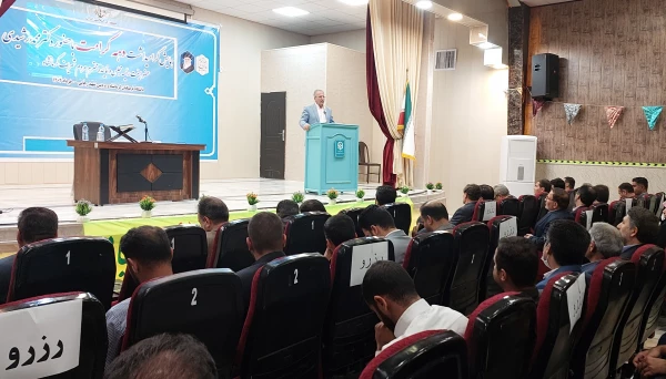 با حضور نماینده مردم کرمانشاه در مجلس شورای اسلامی از فعالان فرهنگی و جهادی دانشگاه فرهنگیان تجلیل به عمل آمد. 4