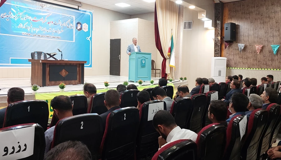 با حضور نماینده مردم کرمانشاه در مجلس شورای اسلامی از فعالان فرهنگی و جهادی دانشگاه فرهنگیان تجلیل به عمل آمد. 4