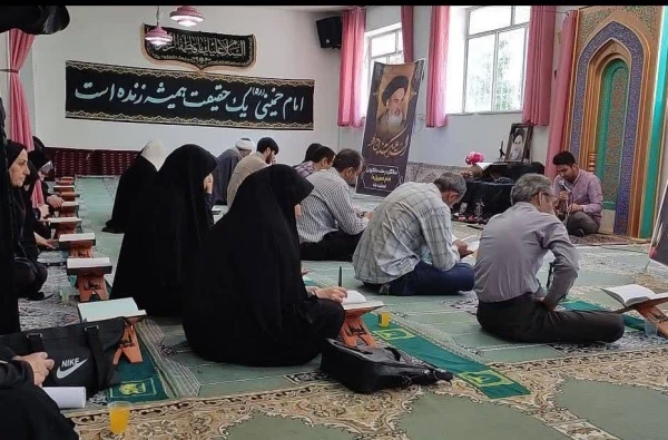 برگزاری محفل انس با قرآن به مناسبت سالگرد ارتحال امام خمینی «ره»  3