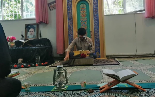 برگزاری محفل انس با قرآن به مناسبت سالگرد ارتحال امام خمینی «ره»  4