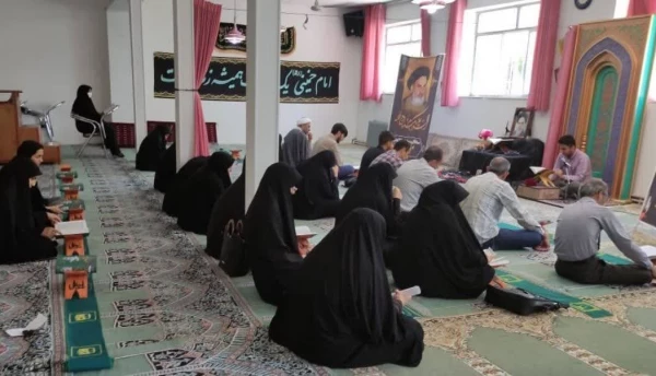 برگزاری محفل انس با قرآن به مناسبت سالگرد ارتحال امام خمینی «ره»  5