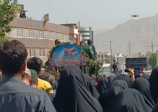 حضور کارکنان دانشگاه فرهنگیان درآیین تشییع«سجاد امیری» شهید بسیجی حافظ امنیت 4