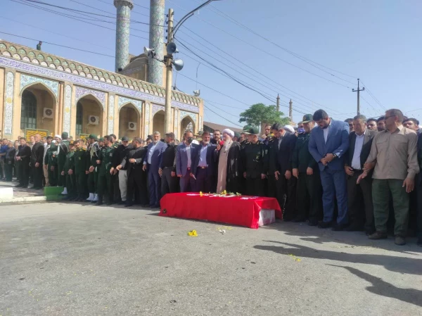 حضور کارکنان دانشگاه فرهنگیان درآیین تشییع«سجاد امیری» شهید بسیجی حافظ امنیت 5