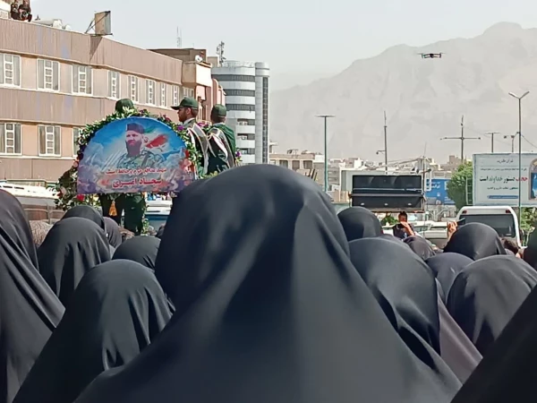 حضور کارکنان دانشگاه فرهنگیان درآیین تشییع«سجاد امیری» شهید بسیجی حافظ امنیت 7