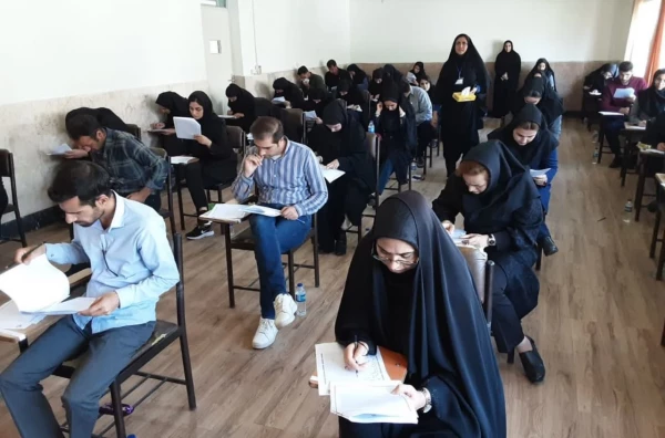  آزمون دروس فرهنگی پایان پودمان اول سری هفتم و جاماندگان دوره های قبل برگزار شد. 2