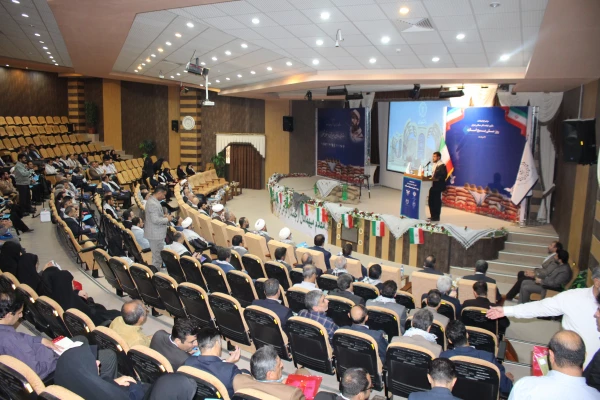 مراسم گرامیداشت «سالروز شهادت دکتر چمران و روز ملی بسیج اساتید» با حضور استادان بسیجی در دانشگاه رازی برگزار شد. 3