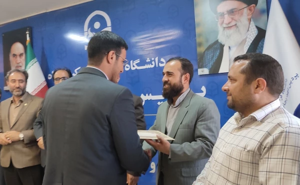 آیین تکریم و معارفه مسئولین بسیج دانشجویی پردیس های دانشگاه فرهنگیان استان کرمانشاه برگزار شد. 4