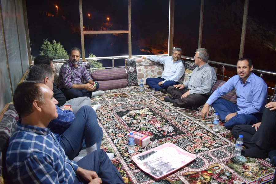 دوره توانمند سازی کارکنان آموزش دانشگاه فرهنگیان  قطب هفت کشور
  3