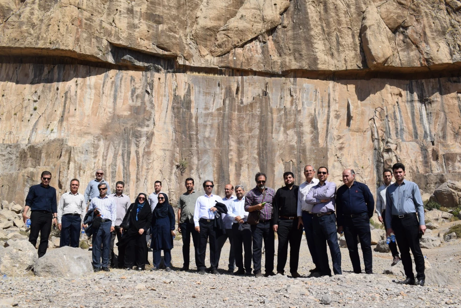 دوره توانمند سازی کارکنان آموزش دانشگاه فرهنگیان  قطب هفت کشور
  8