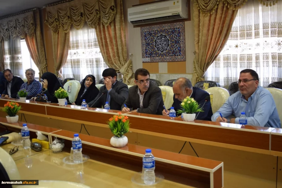 دوره دانش افزایی (ضیافت اندیشه) اعضای هیأت علمی دانشگاه فرهنگیان استان های کرمانشاه و ایلام  7